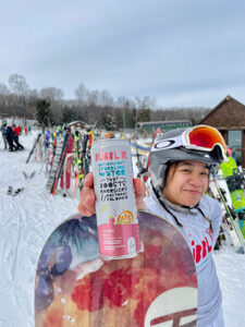 Granite-Peak-Bubblr-Tasting-10 Granite Peak Bubblr Tasting holding can