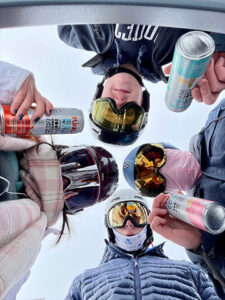 Granite-Peak-Bubblr-Tasting-5 Granite Peak Bubblr Tasting group looking down holding cans